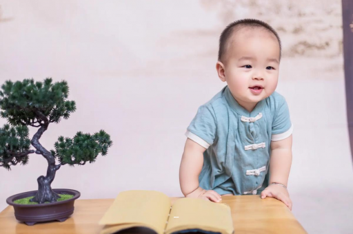 克拉玛依宝宝脸上小白点